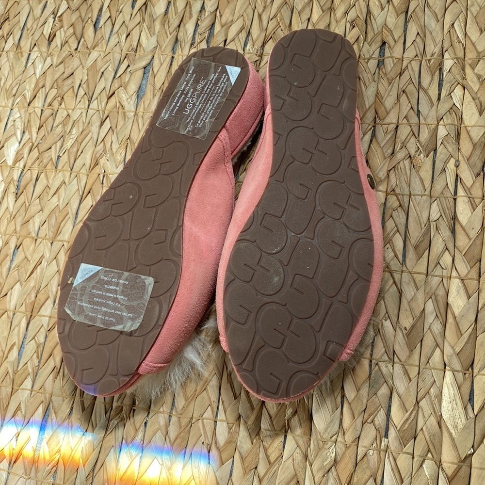 UGG Pink and Cream Fluffy Slippers - Picture 4 of 6